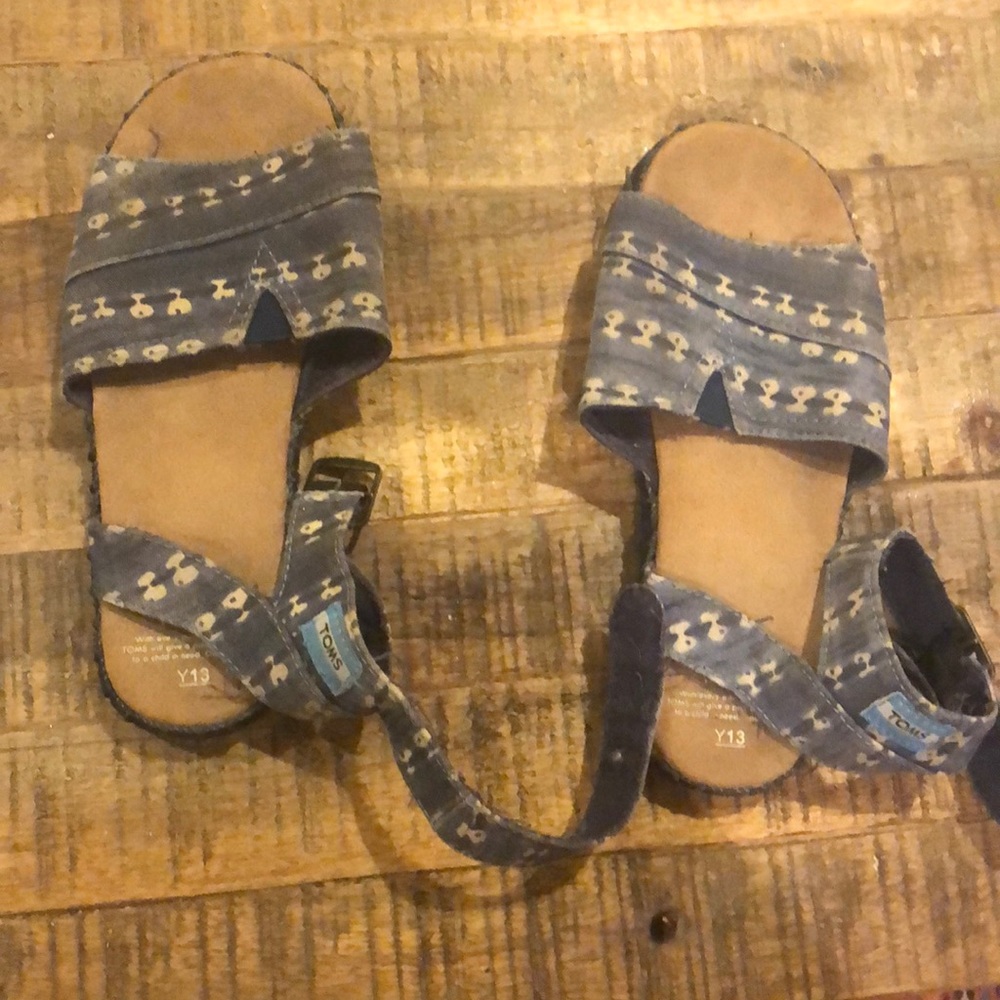 Tom sandals blue with a buckle